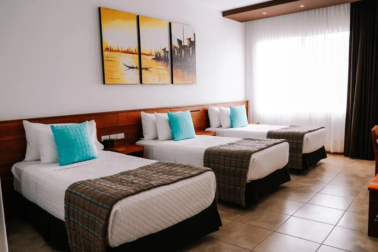 Hotel Cucuve Puerto Ayora  Puerto Ayora (Galapagos Islands)