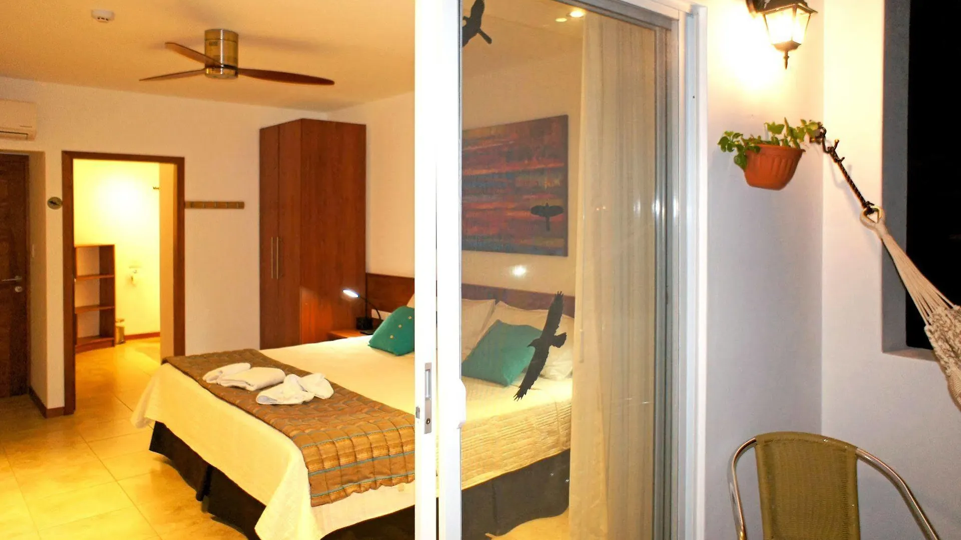 Hotel Cucuve Puerto Ayora
