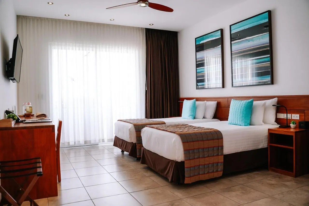 Hotel Cucuve Puerto Ayora